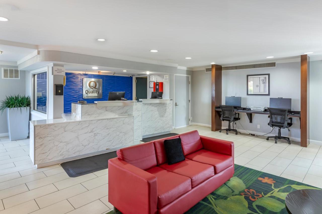 Quality Inn Fayetteville Near Fort Bragg Екстер'єр фото