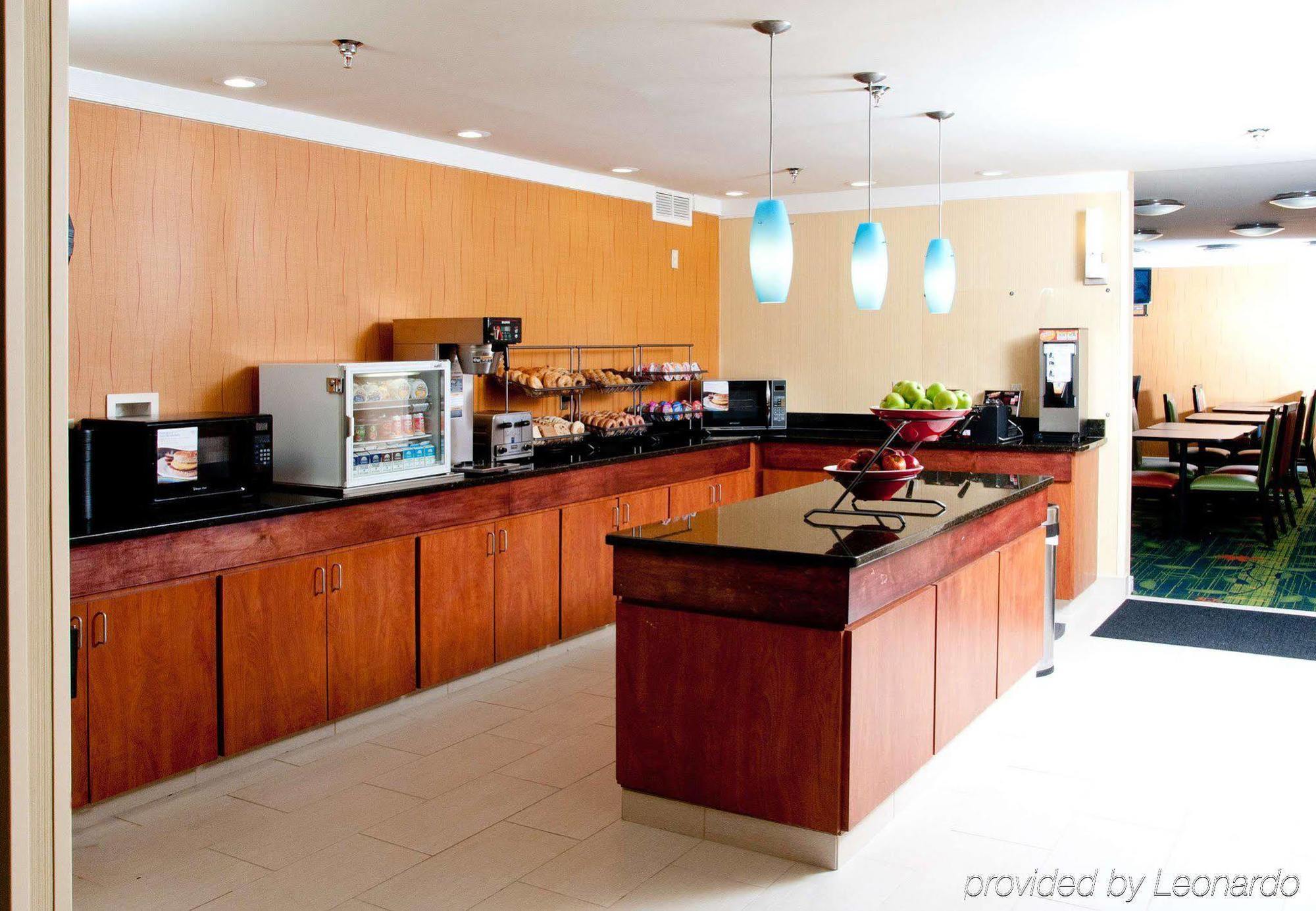 Quality Inn Fayetteville Near Fort Bragg Екстер'єр фото