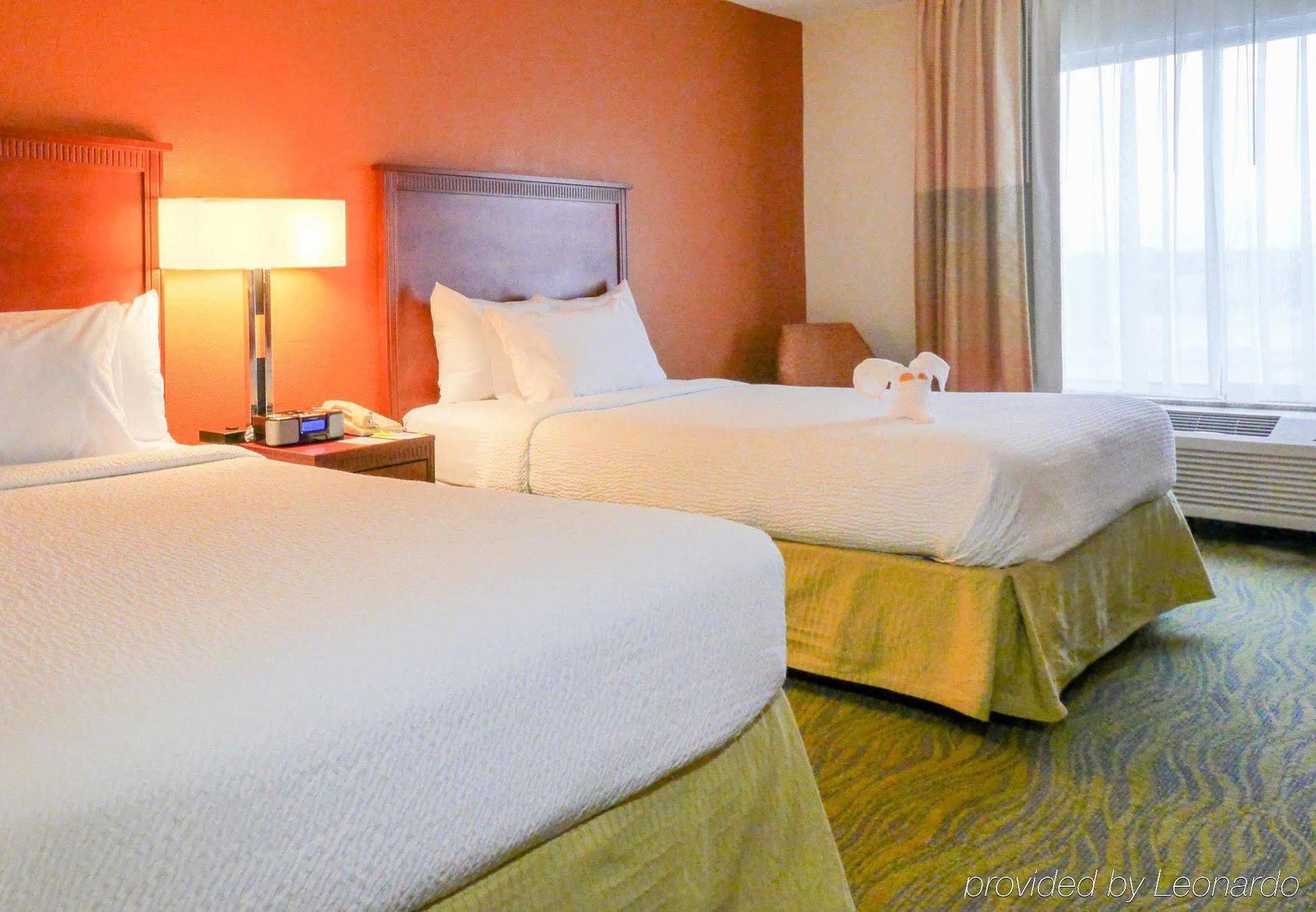 Quality Inn Fayetteville Near Fort Bragg Екстер'єр фото