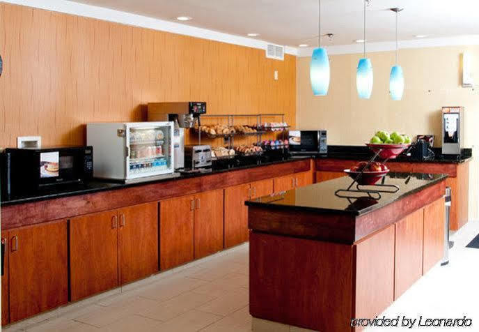 Quality Inn Fayetteville Near Fort Bragg Екстер'єр фото