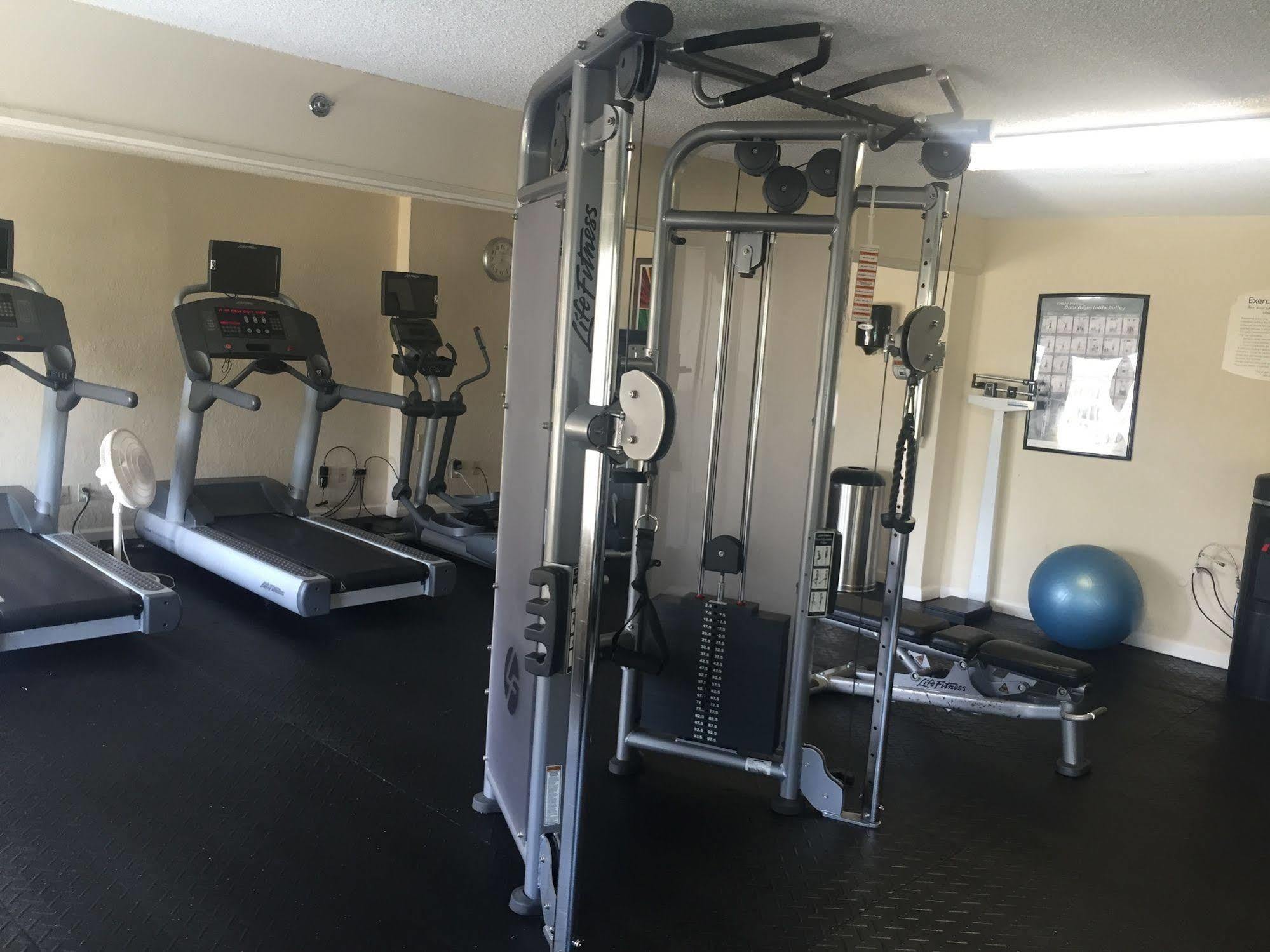 Quality Inn Fayetteville Near Fort Bragg Екстер'єр фото